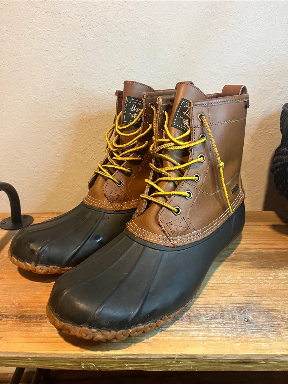 G.H. Bass & Co. Men’s Mallard Waterproof Duck Boots size 12- Like New